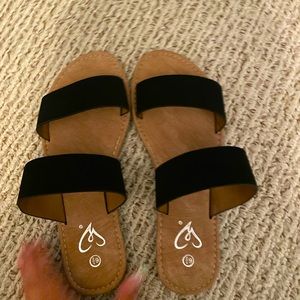 Windsor Sandals Size 6 1/2.